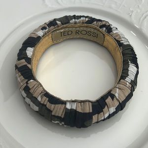Ted Rossi Camo Fabric Leather Lined Couture Bangle Bracelet Like New